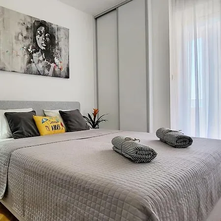 Summer Vibes アパート