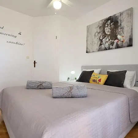 Summer Vibes アパート スプリト